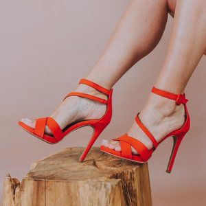 *LAST PAIR * Suede strappy heel in red
